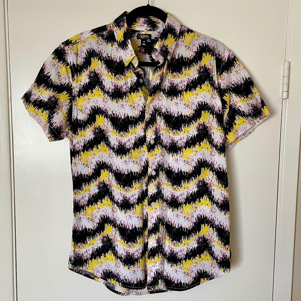 City Streets | Pattern Casual Button Down Shirt | M